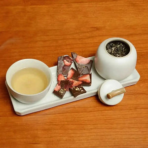 Extra Dark Chocolate with Strawberry and Chili Pepper 85g - Chocolate - Chocolate - infusion.organic