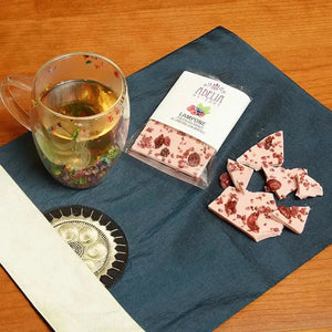 Raspberry White Chocolate with Blueberries 85 g - Chocolate - Chocolate - infusion.organic