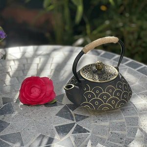 Black cast iron teapot gold 900 ml - Teapot - Accessories - infusion.organic