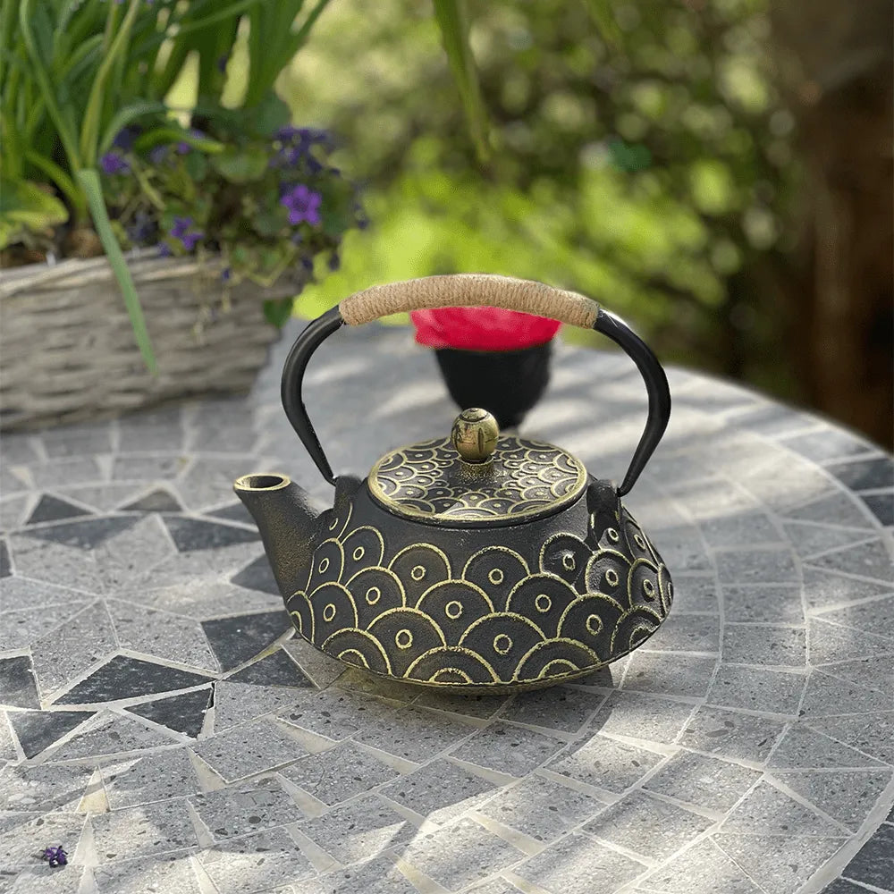 Black cast iron teapot gold 900 ml - Teapot - Accessories - infusion.organic